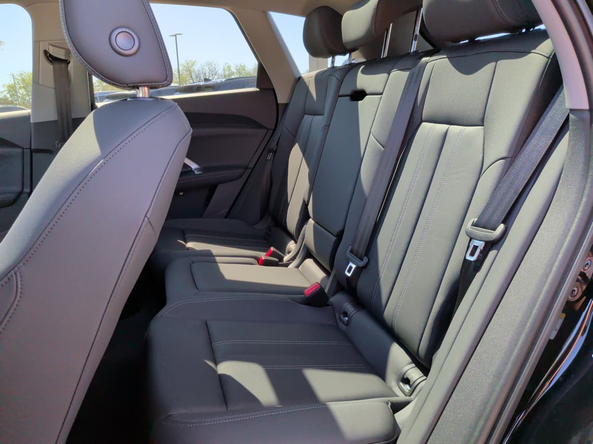 2025 Audi Q5 - Image 34