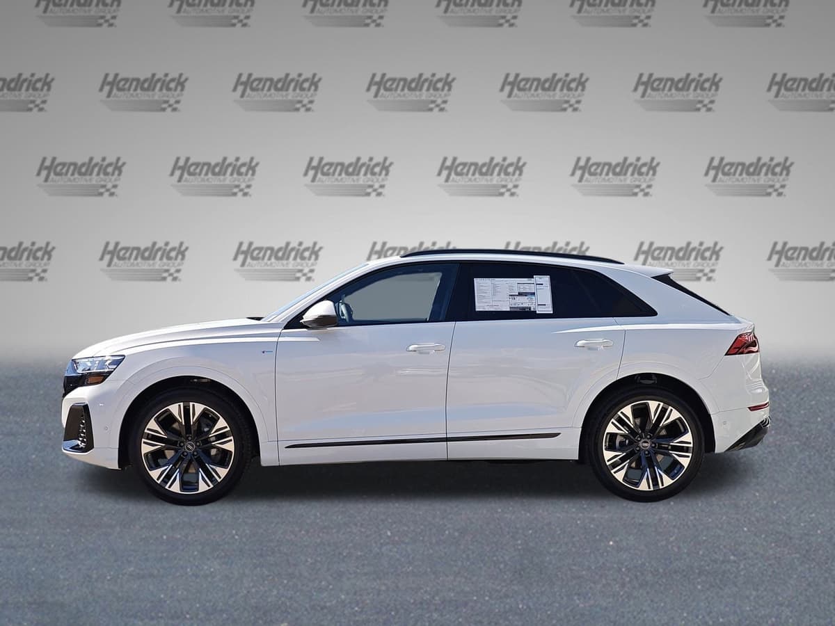 2025 Audi Q8 - Image 6