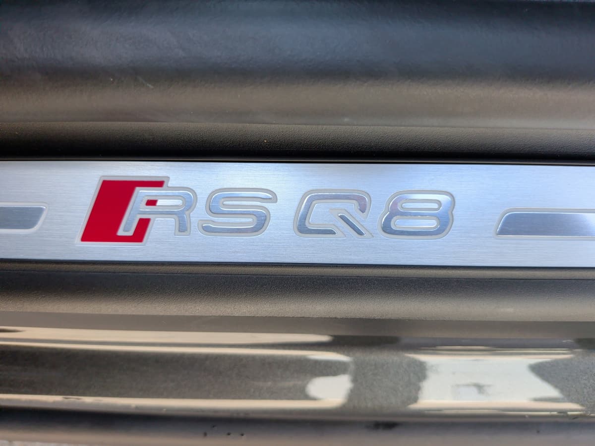 2026 Audi RS Q8 - Image 38