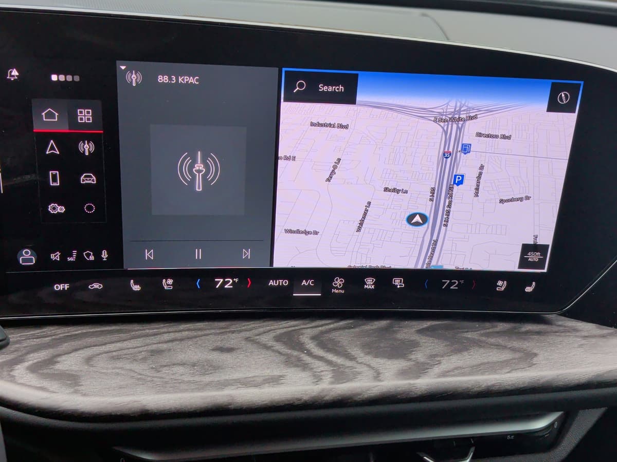 2025 Audi Q5 - Image 23