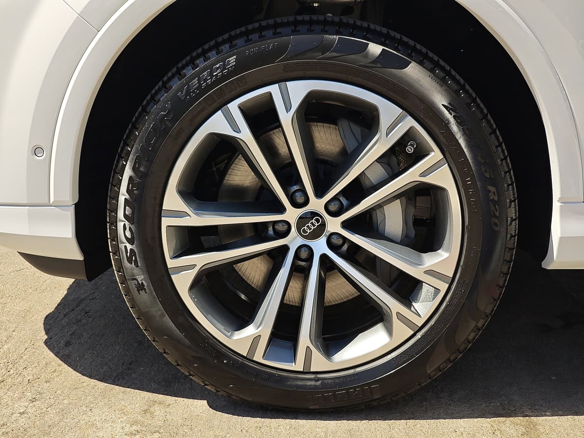 2026 Audi Q7 - Image 32