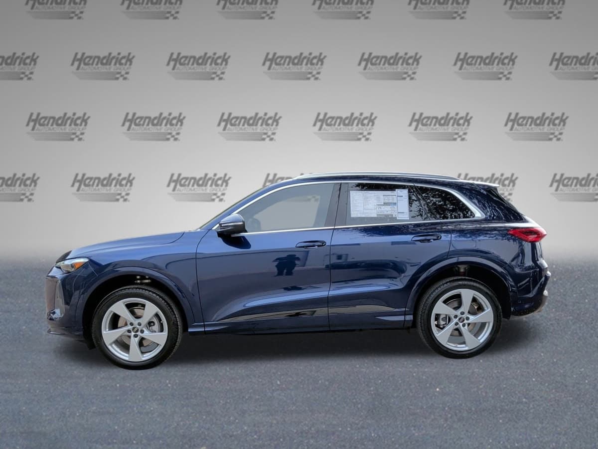 2025 Audi Q5 - Image 6