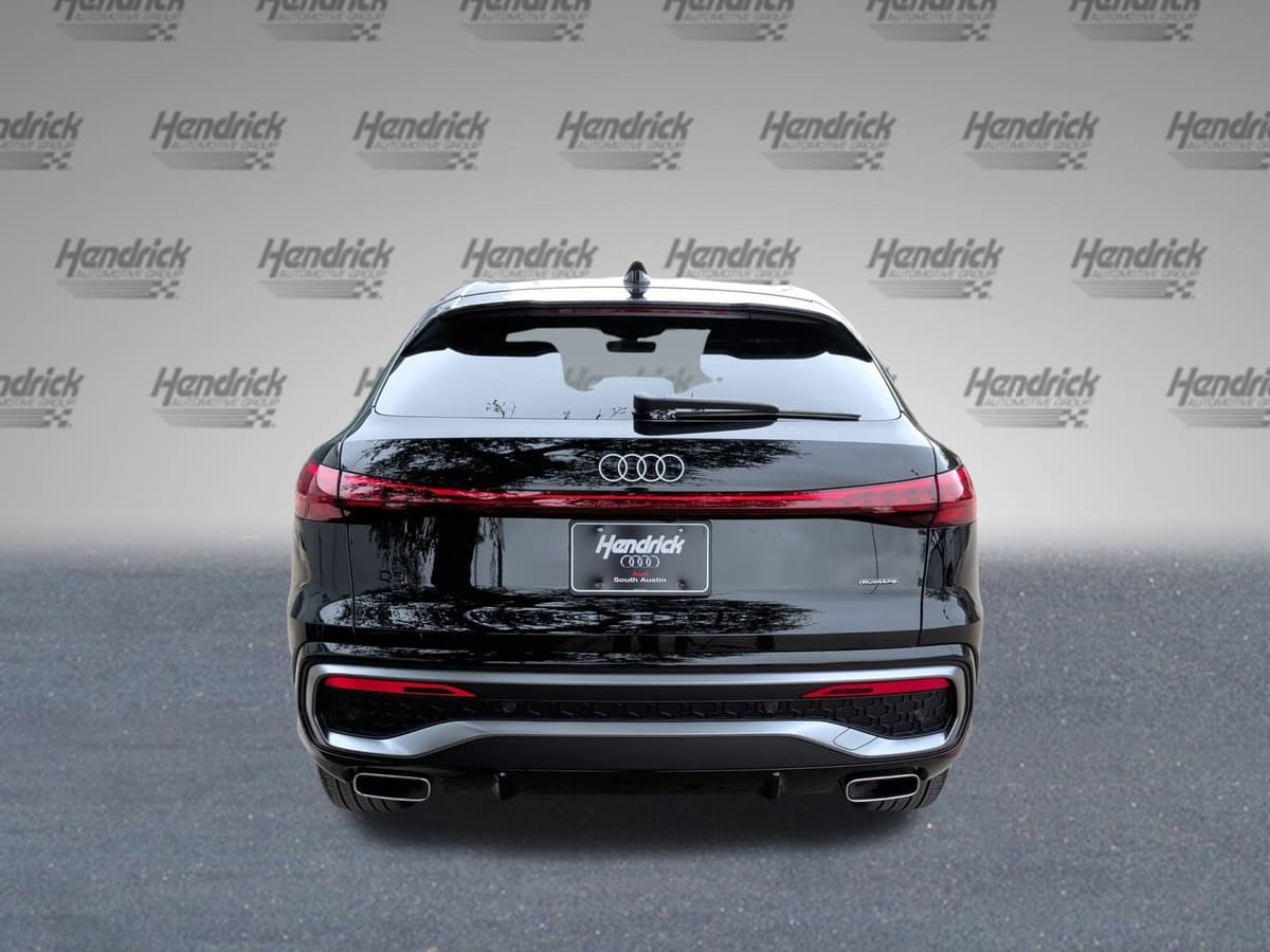 2025 Audi Q5 Sportback - Image 8
