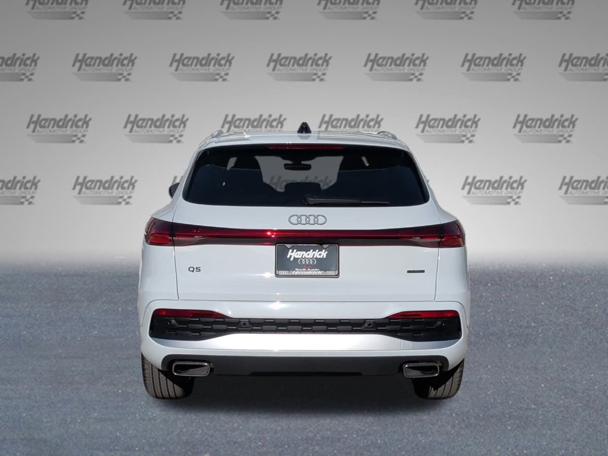 2025 Audi Q5 - Image 8