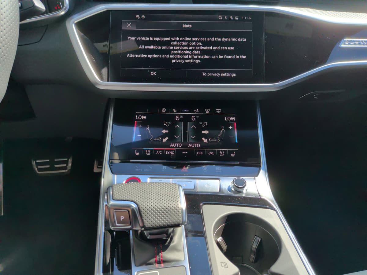 2025 Audi RS 7 - Image 25