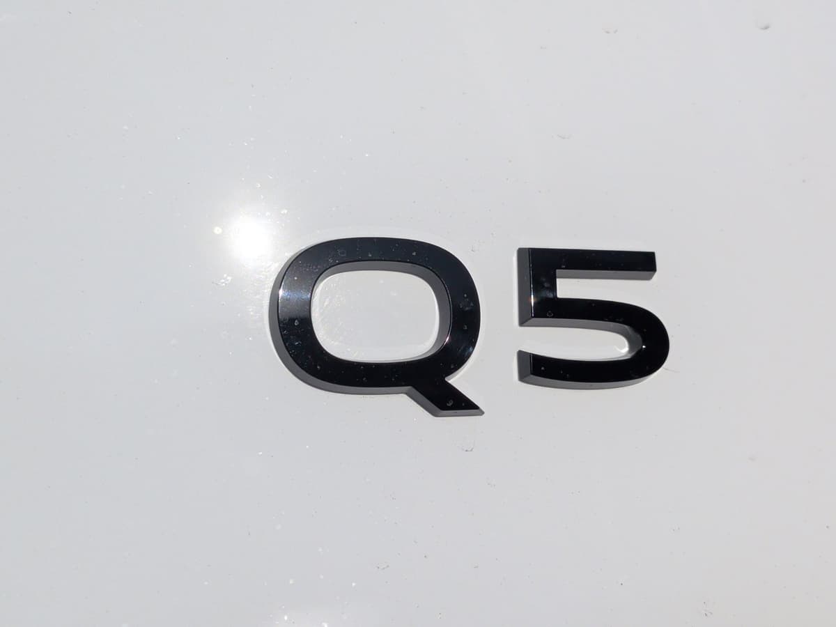 2025 Audi Q5 - Image 13