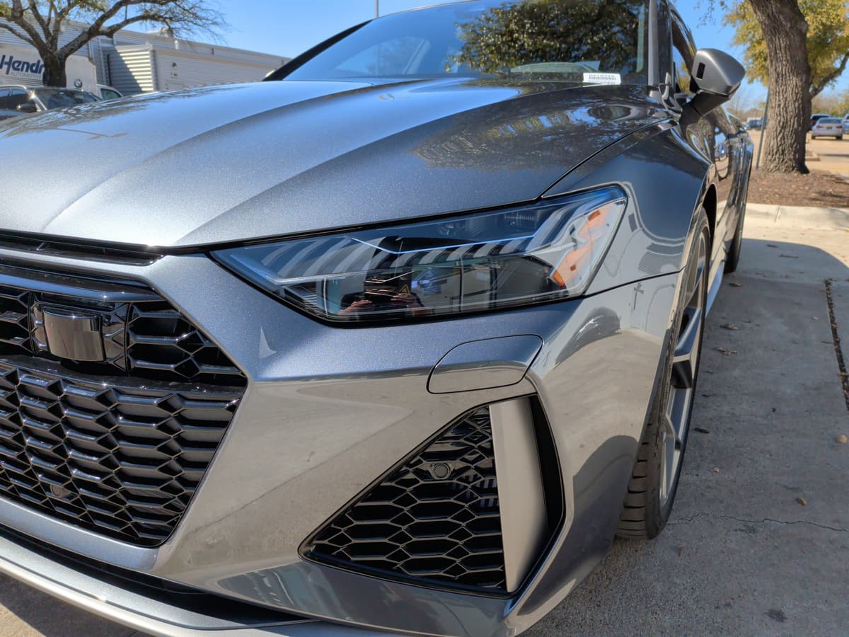 2025 Audi RS 7 - Image 11