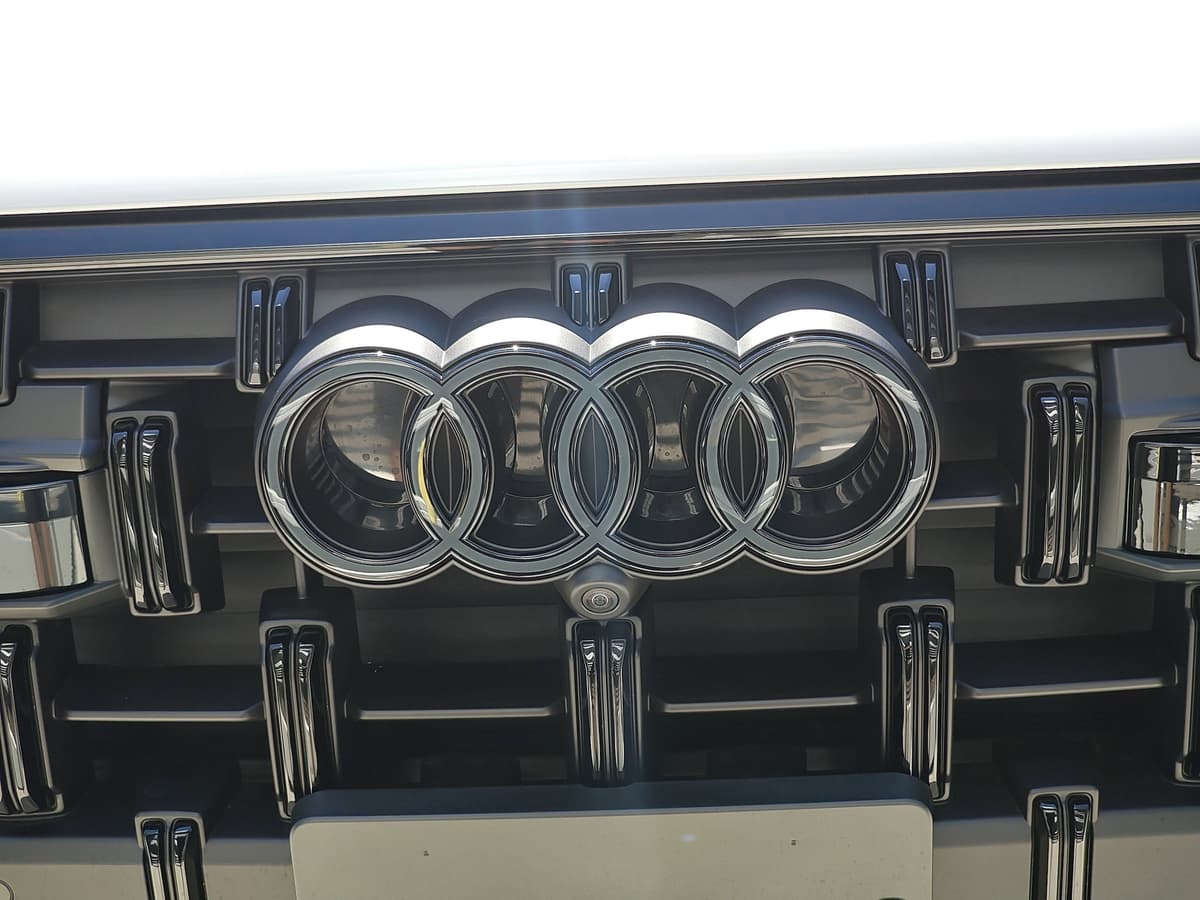 2026 Audi Q7 - Image 13
