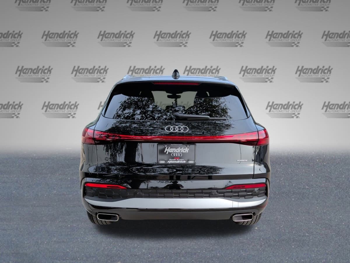 2025 Audi Q5 - Image 8