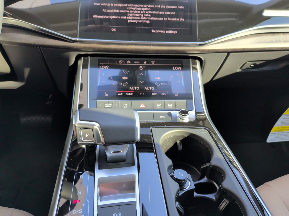 2026 Audi Q7 - Image 25