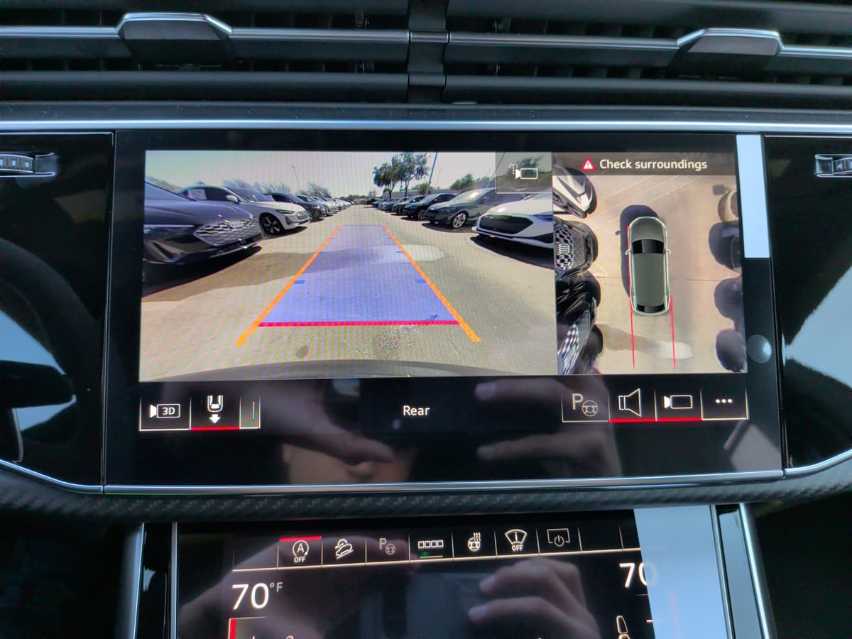 2026 Audi RS Q8 - Image 19