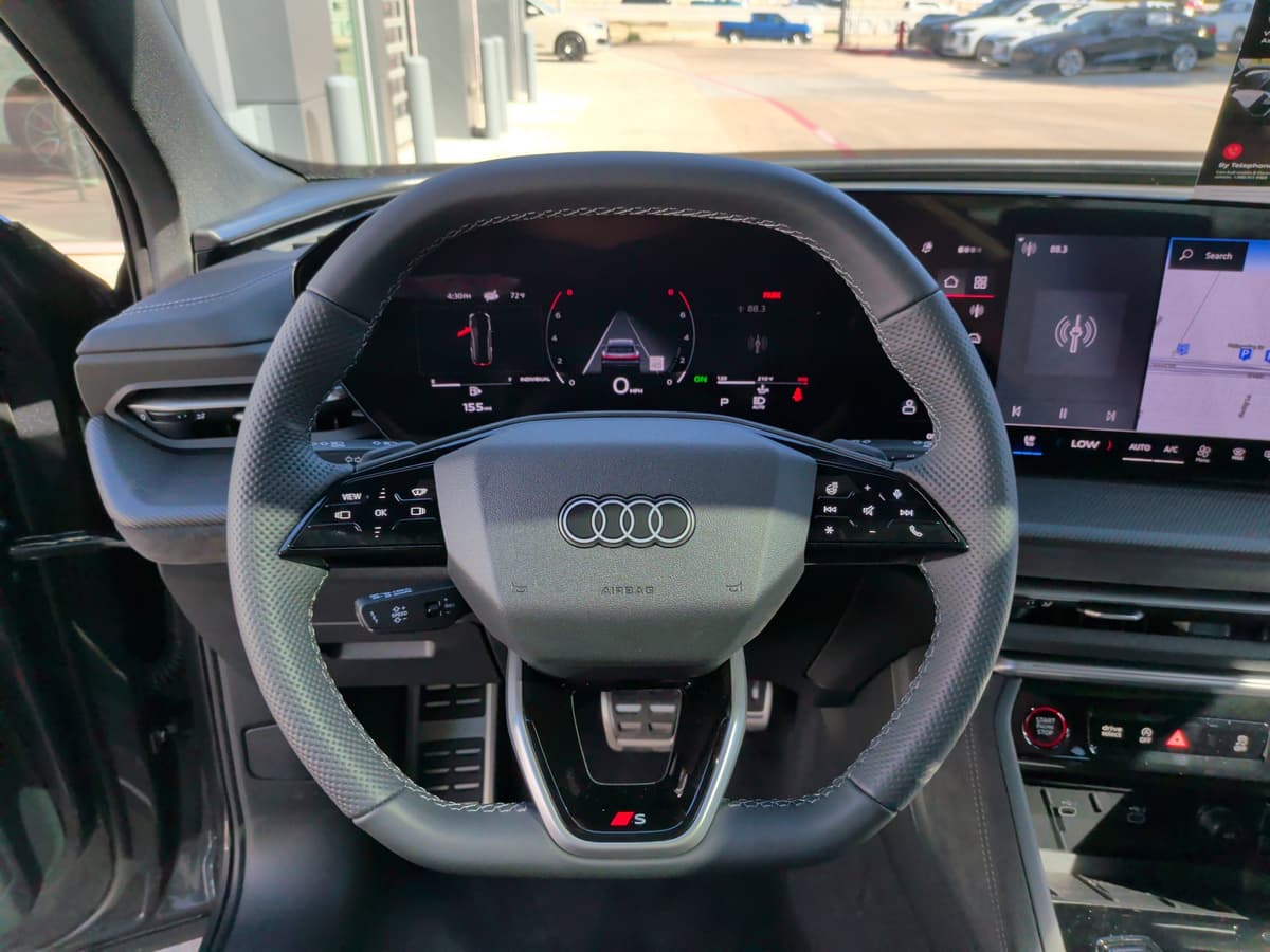 2025 Audi SQ5 - Image 19