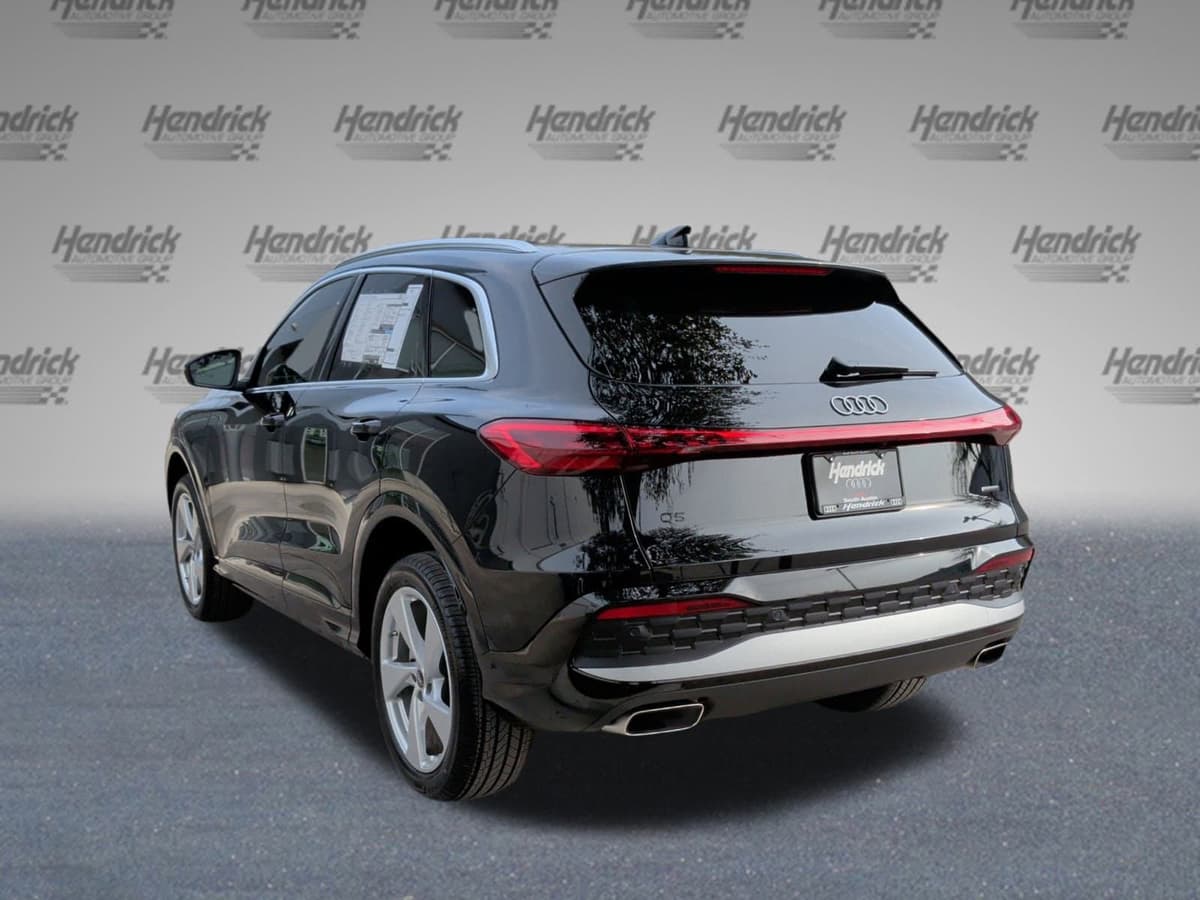 2025 Audi Q5 - Image 7