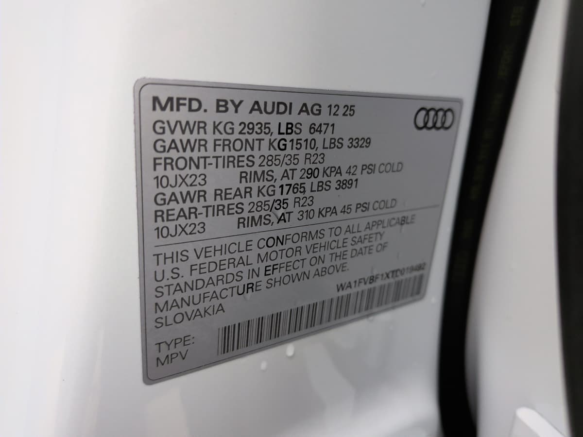 2026 Audi Q8 - Image 37