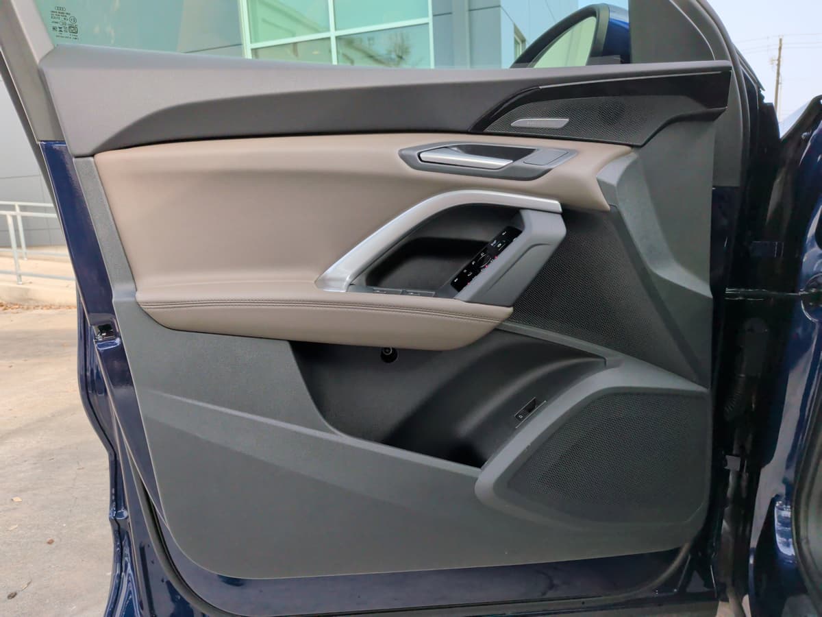 2025 Audi Q5 - Image 13