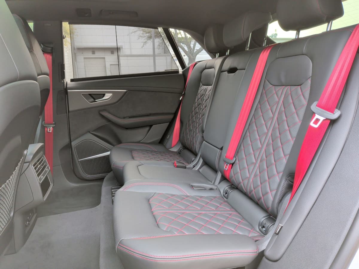 2026 Audi Q8 - Image 33