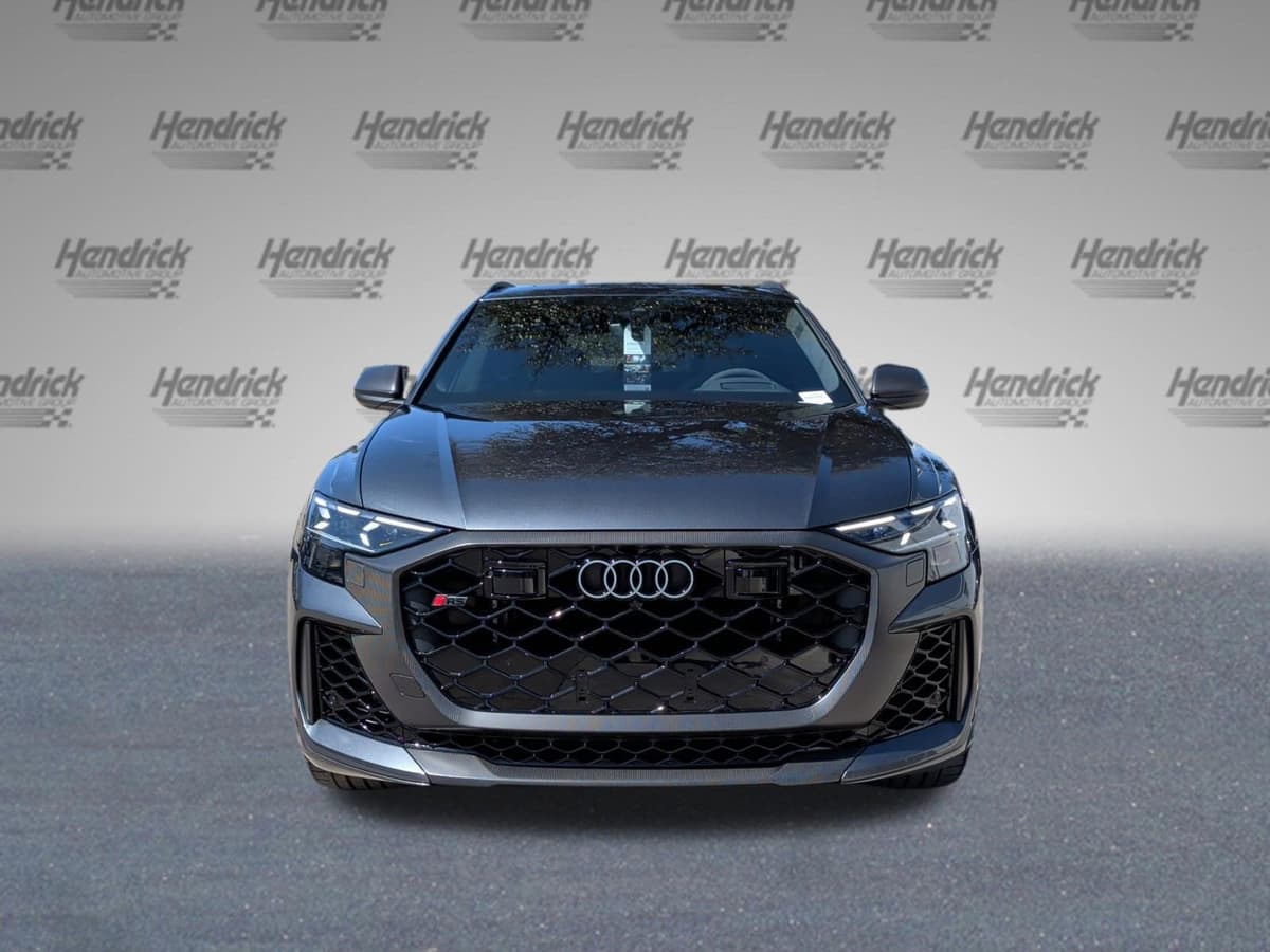 2026 Audi RS Q8 - Image 3