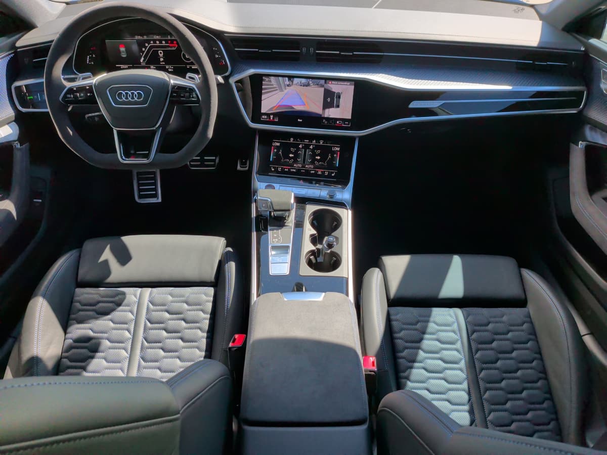 2025 Audi RS 7 - Image 18