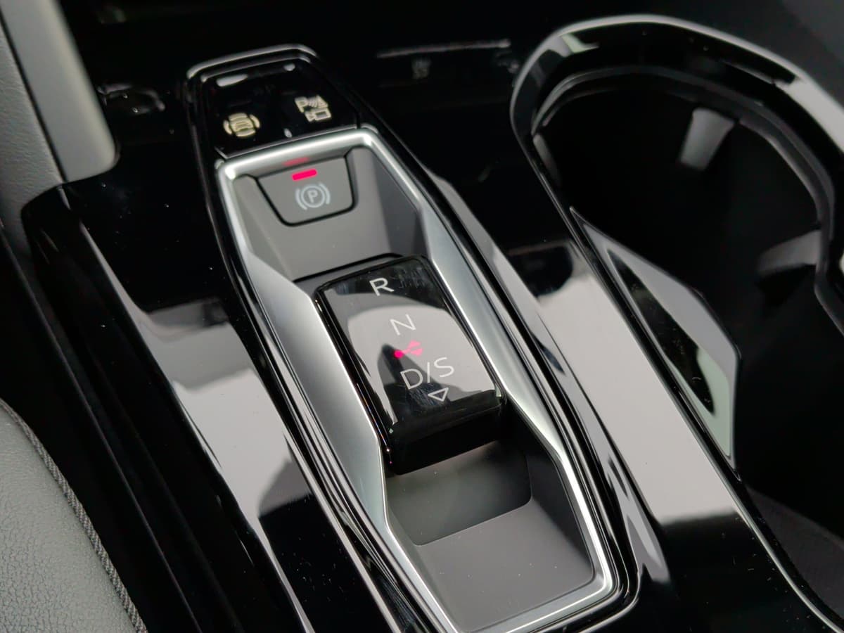 2025 Audi Q5 - Image 27