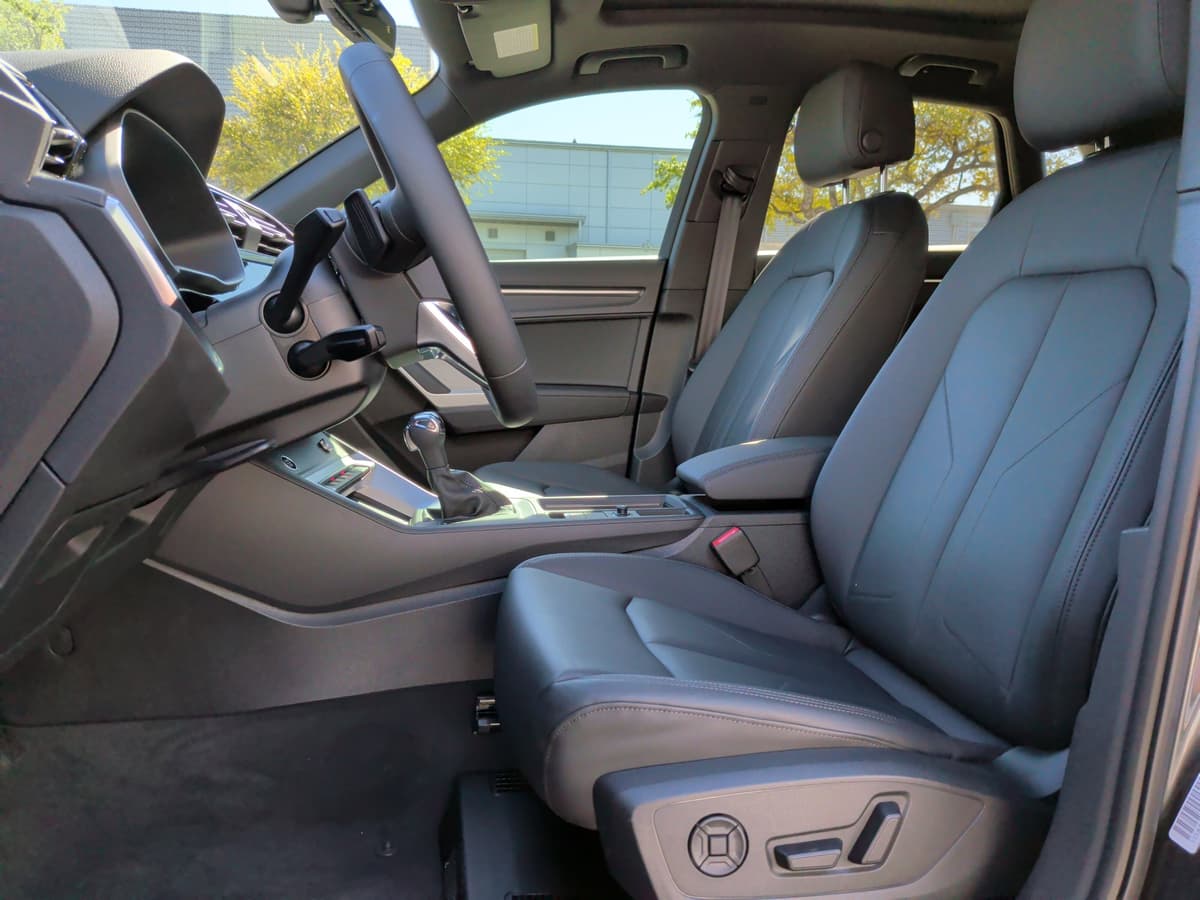 2025 Audi Q3 - Image 16