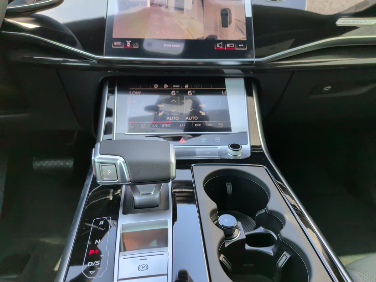 2026 Audi Q8 - Image 25