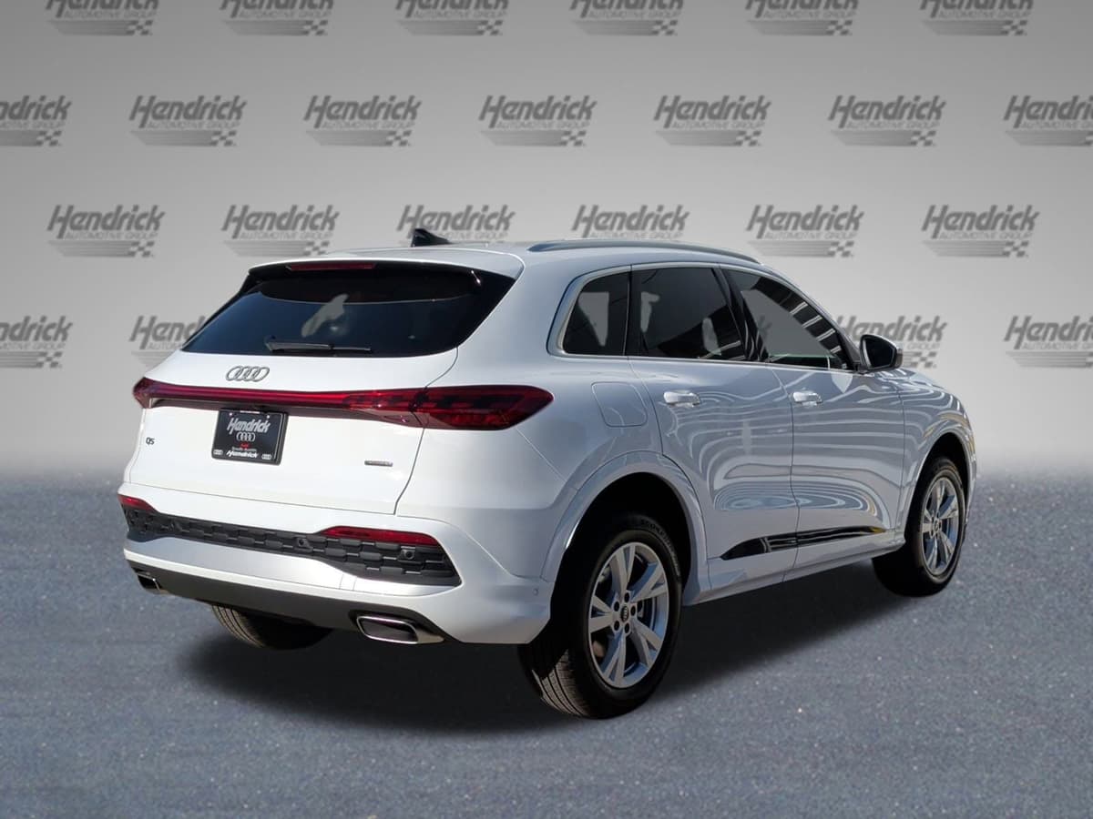 2025 Audi Q5 - Image 9