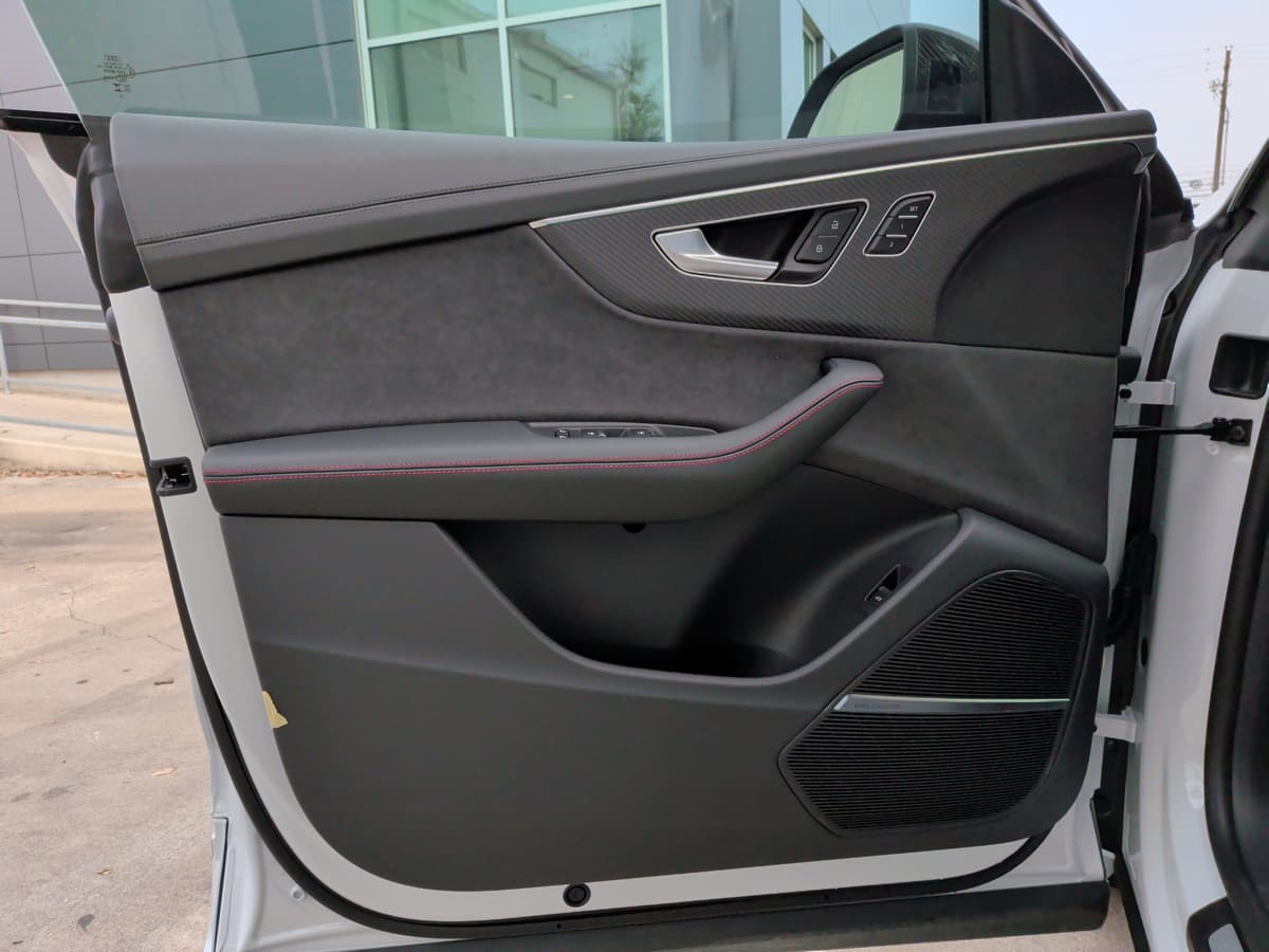 2026 Audi Q8 - Image 13