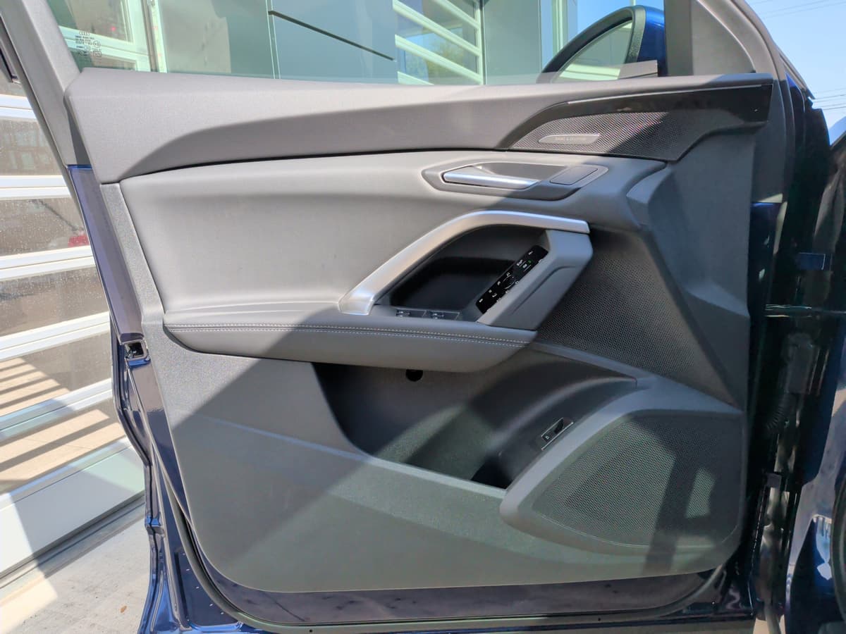 2025 Audi Q5 - Image 13