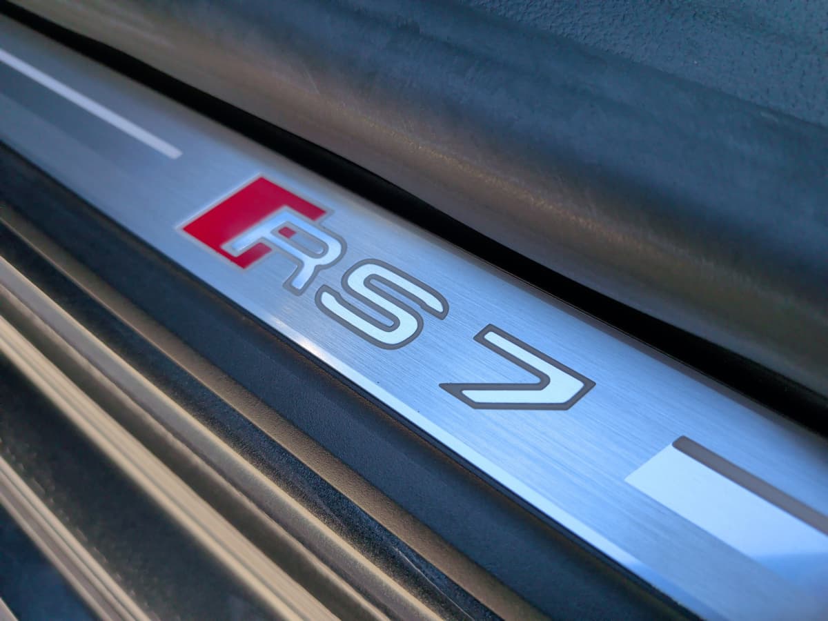 2025 Audi RS 7 - Image 38