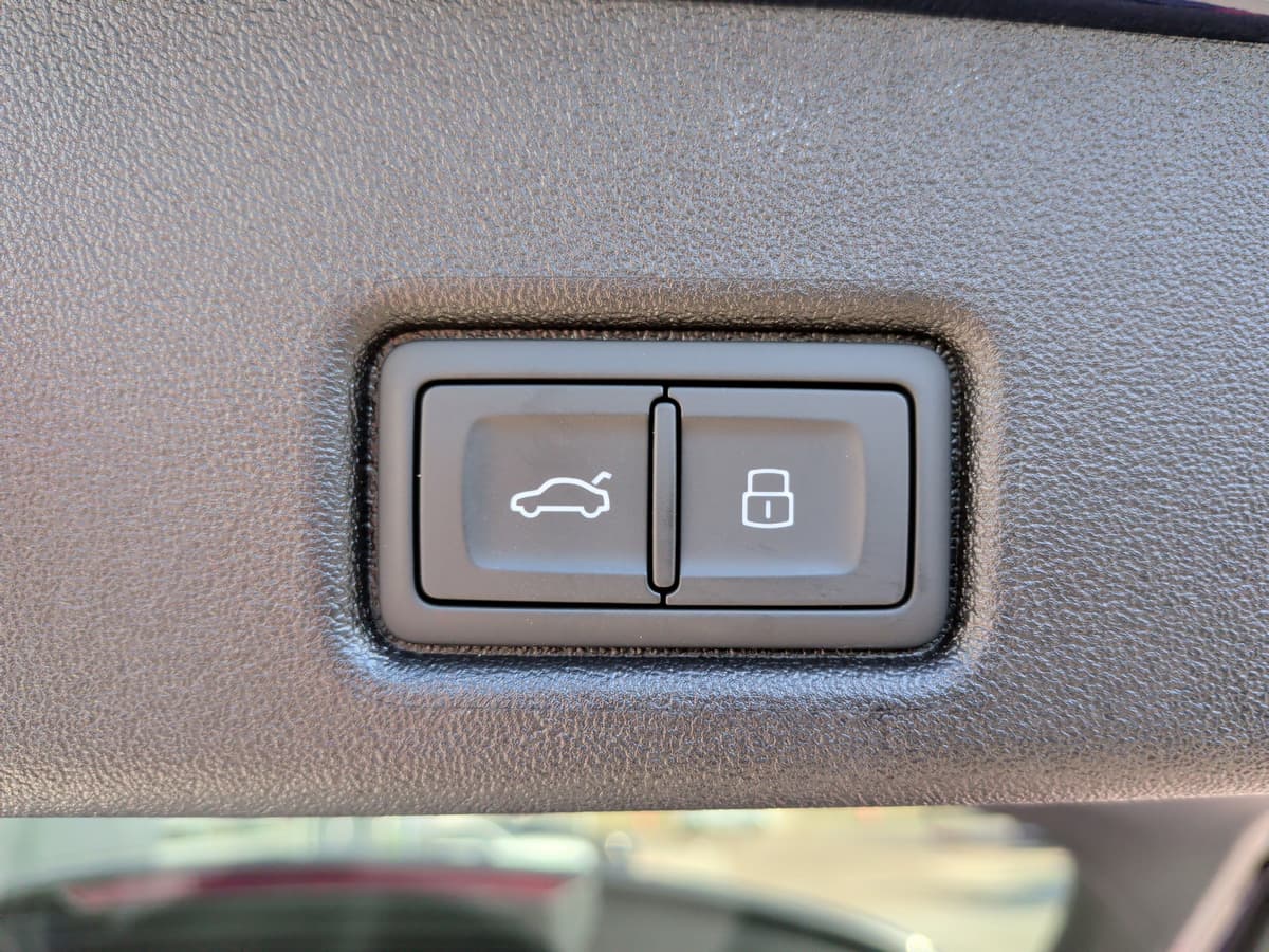 2025 Audi Q5 - Image 40