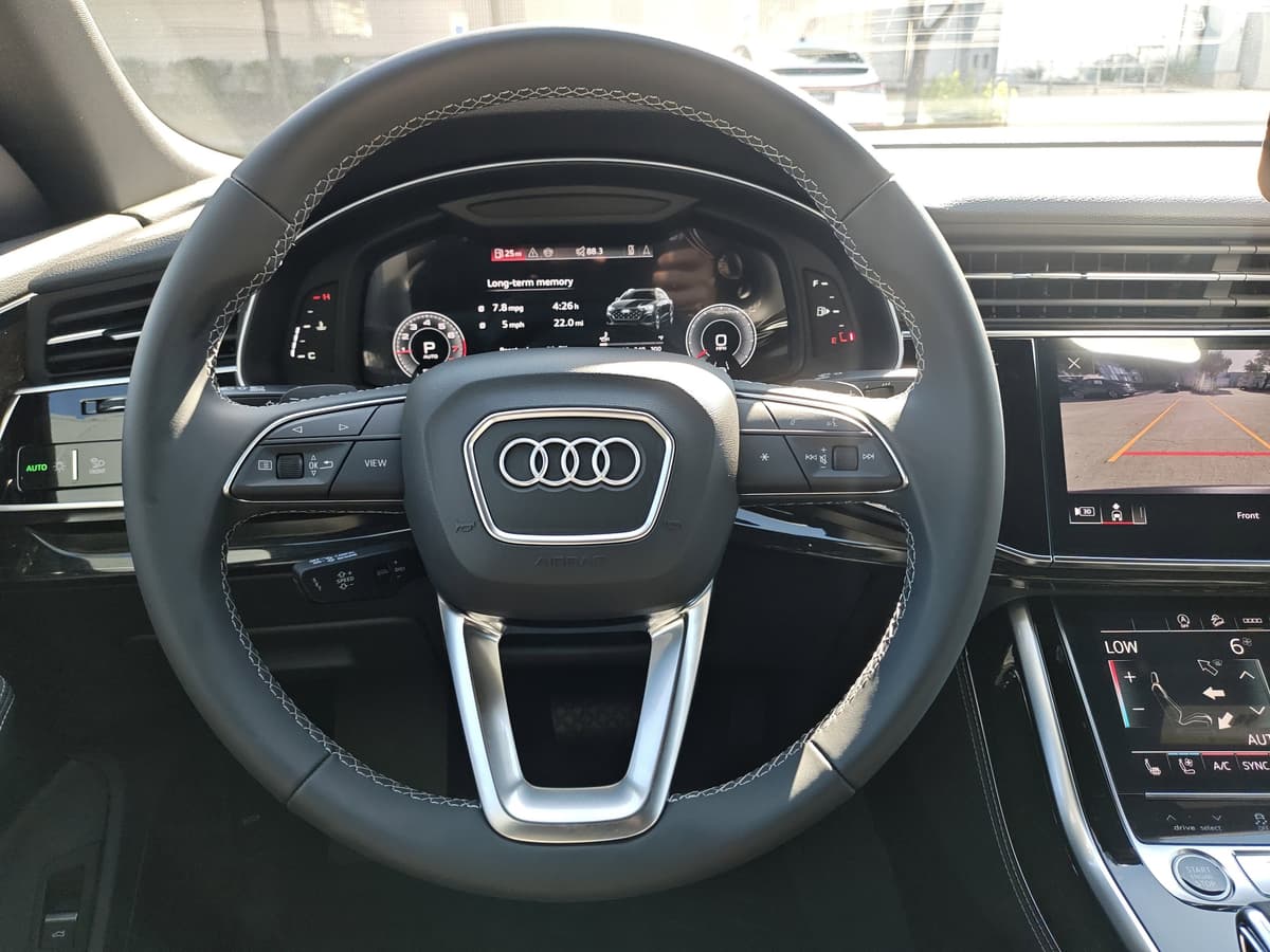 2025 Audi Q8 - Image 18