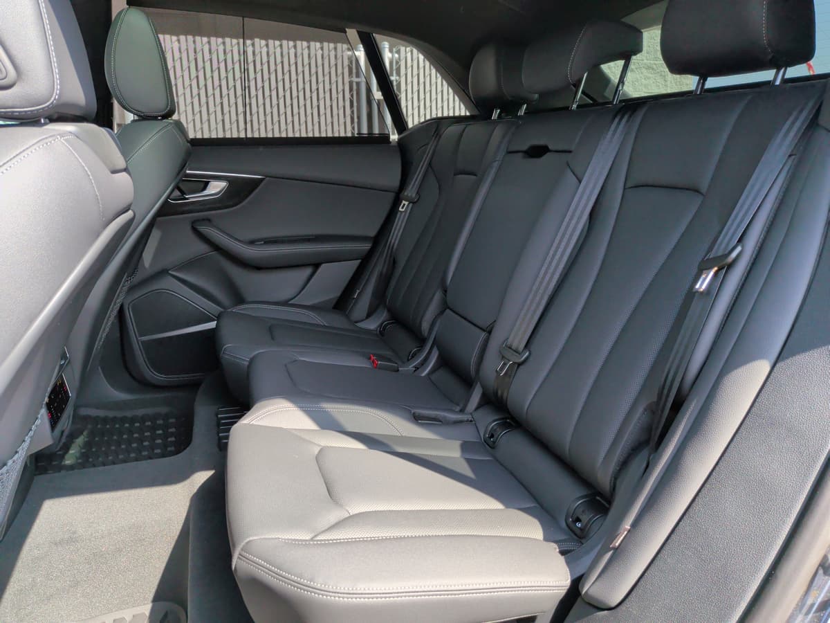 2026 Audi Q8 - Image 33