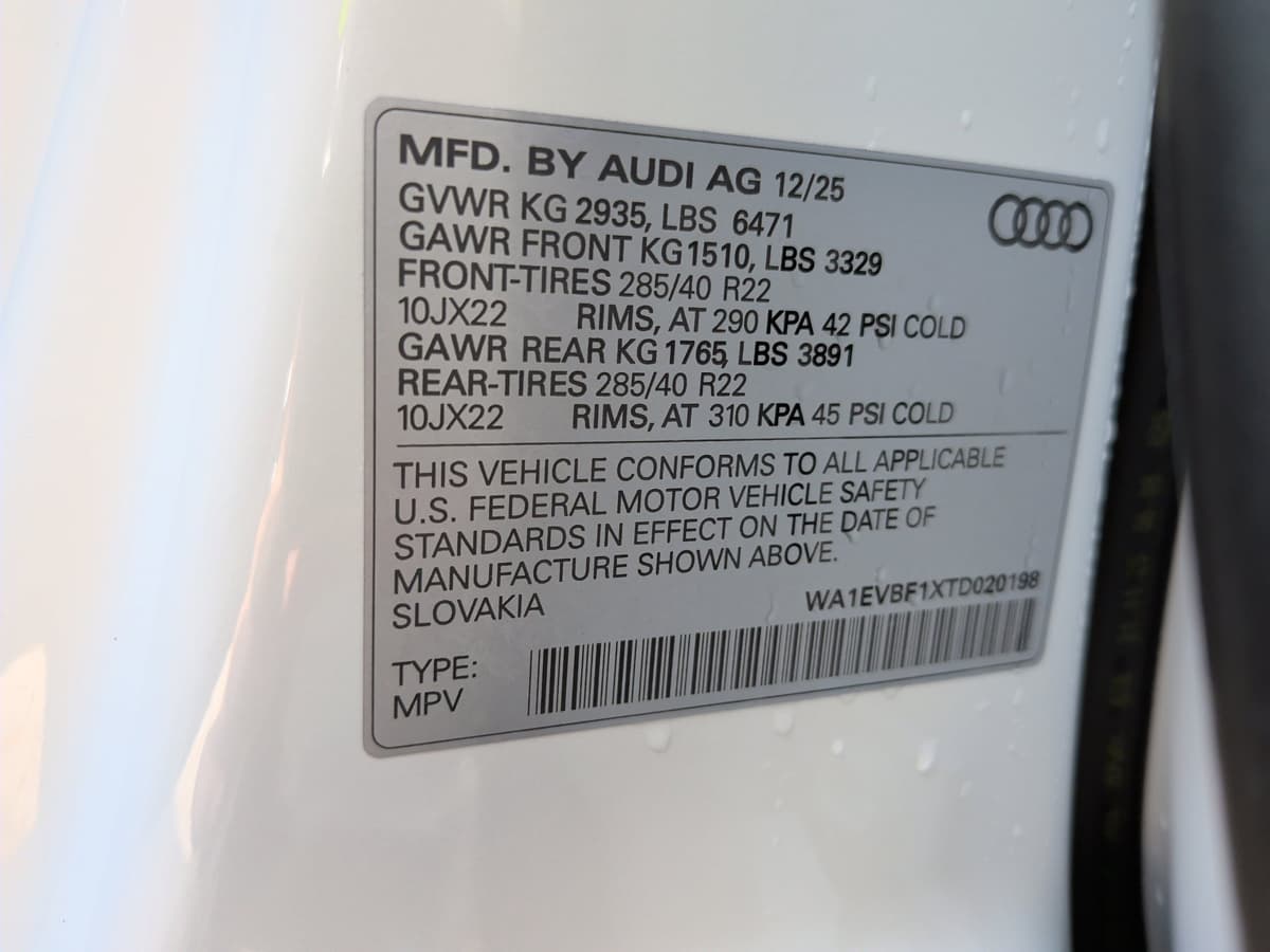 2026 Audi Q8 - Image 35