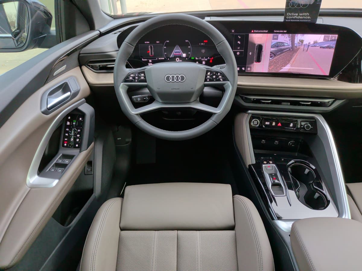 2025 Audi Q5 - Image 17