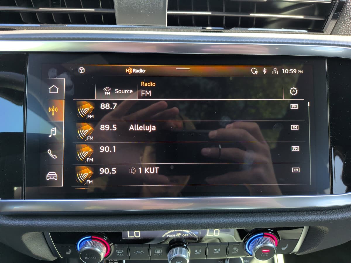 2025 Audi Q3 - Image 26