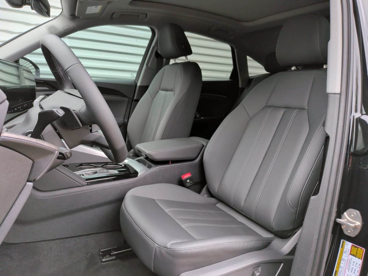 2025 Audi Q5 Sportback - Image 15