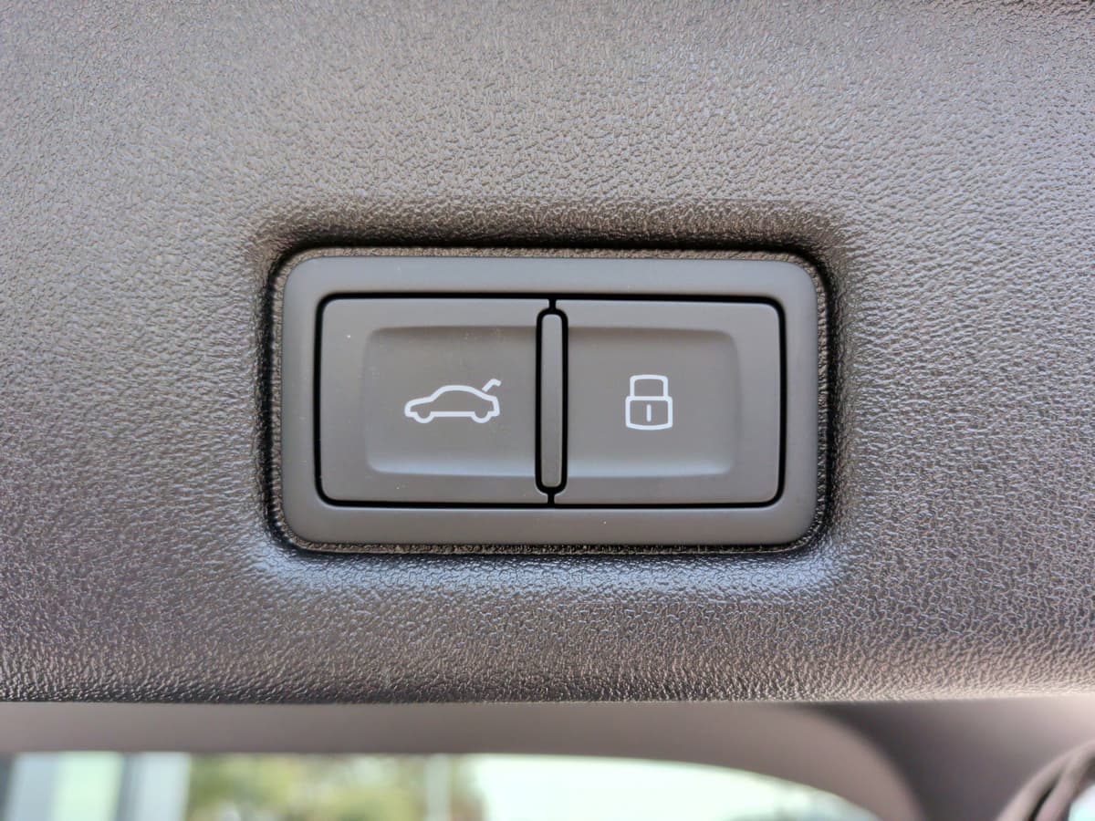 2025 Audi Q5 Sportback - Image 39