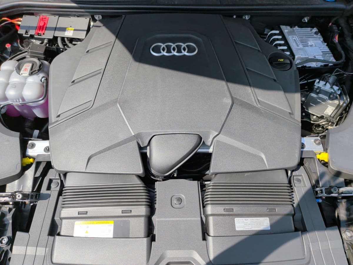 2026 Audi Q8 - Image 36