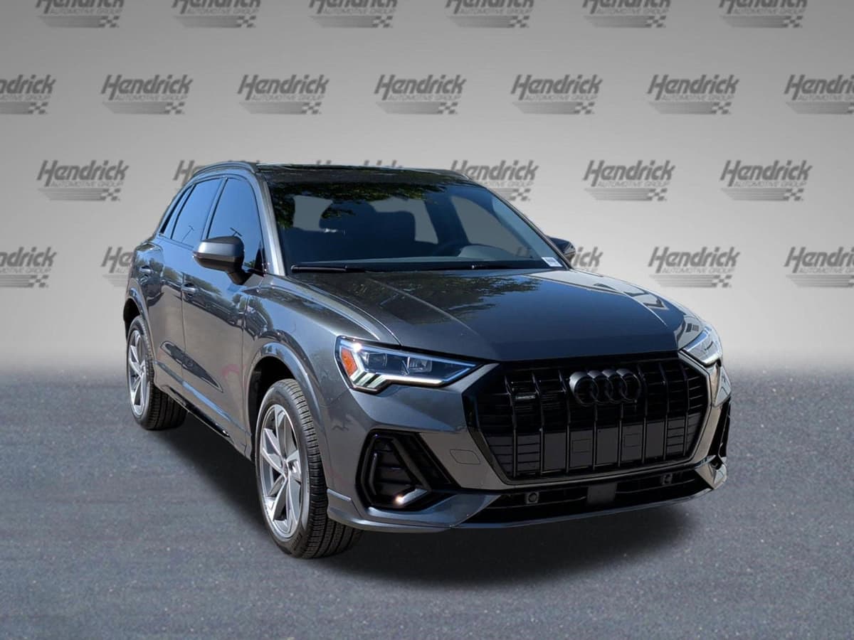 2025 Audi Q3 - Image 2