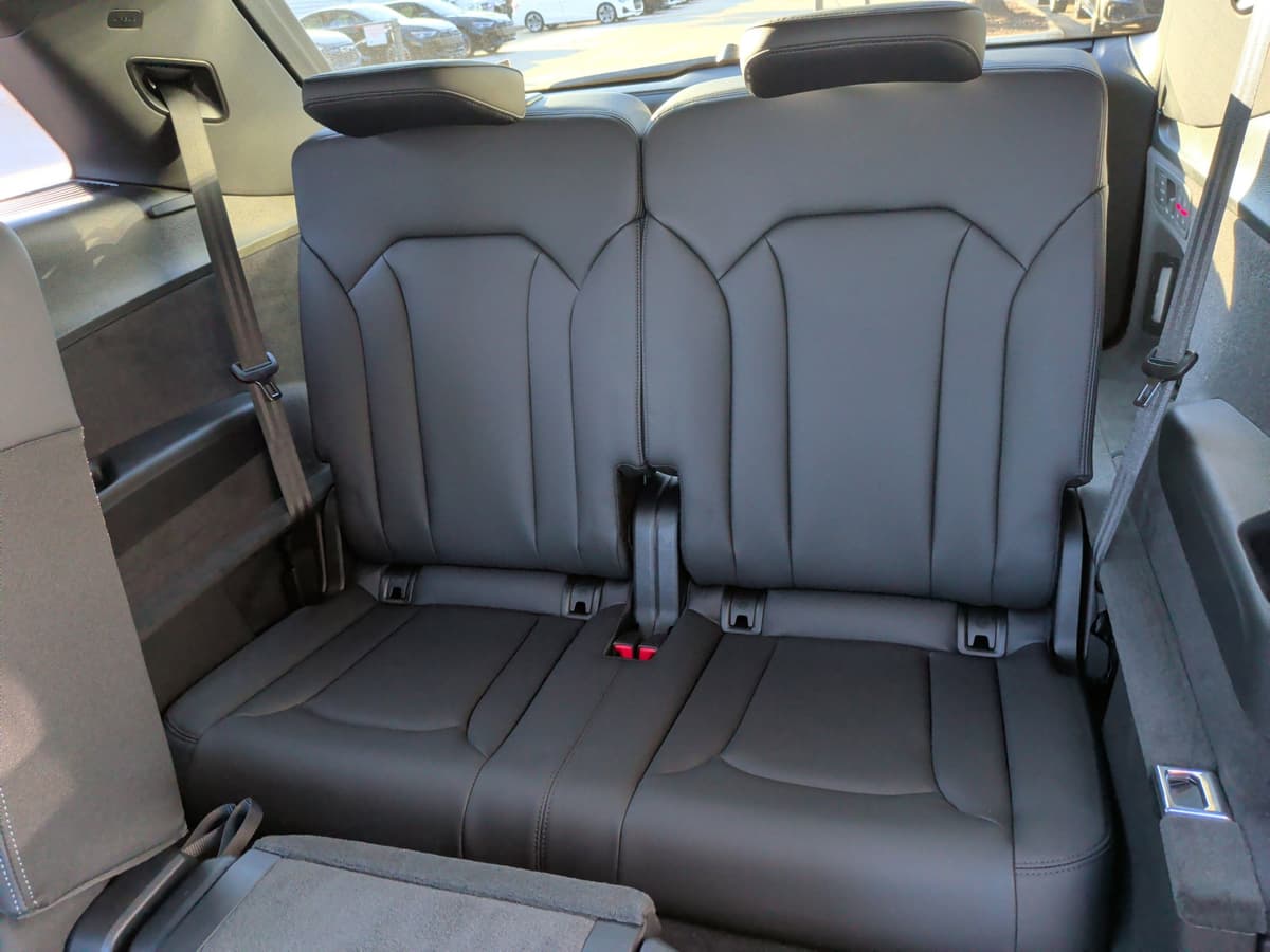 2026 Audi Q7 - Image 33