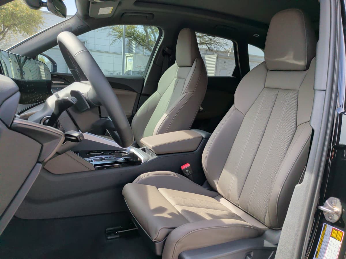 2025 Audi Q5 - Image 15