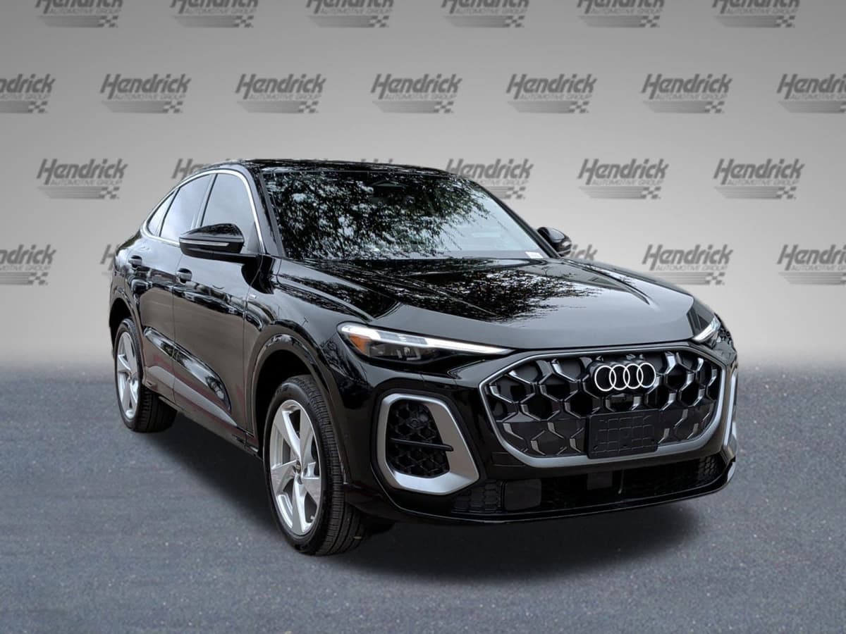2025 Audi Q5 Sportback - Image 2
