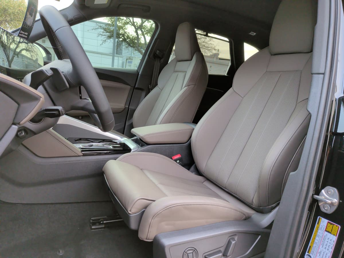 2025 Audi Q5 - Image 15