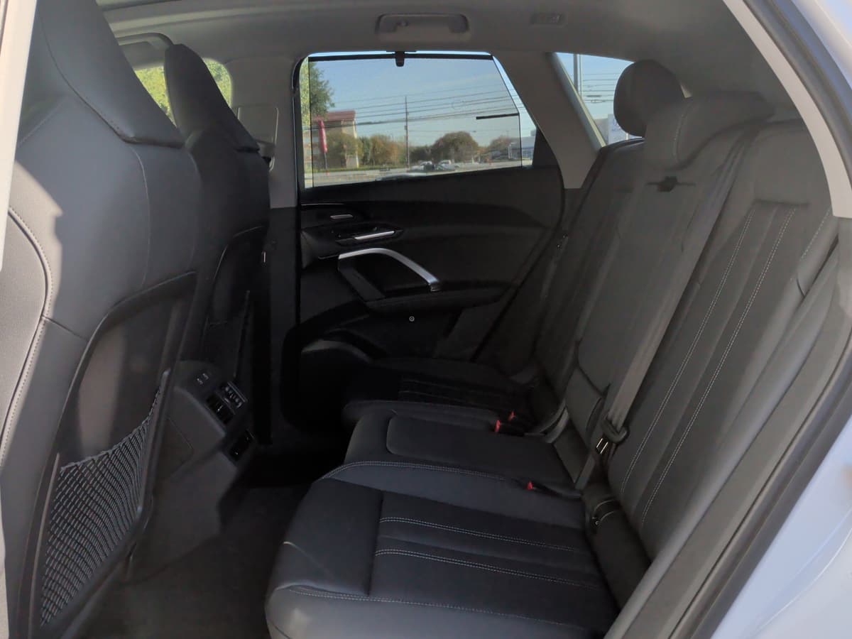 2025 Audi Q5 - Image 17