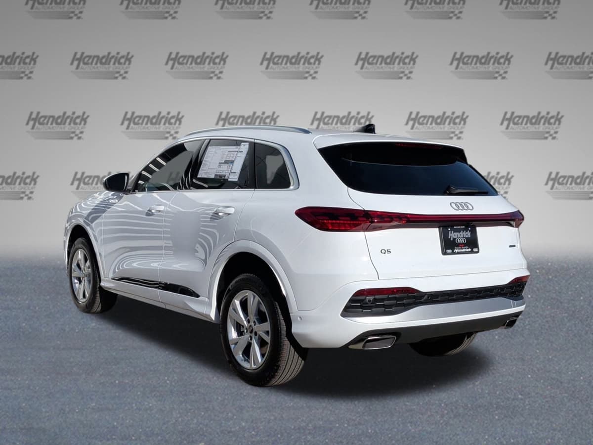 2025 Audi Q5 - Image 7