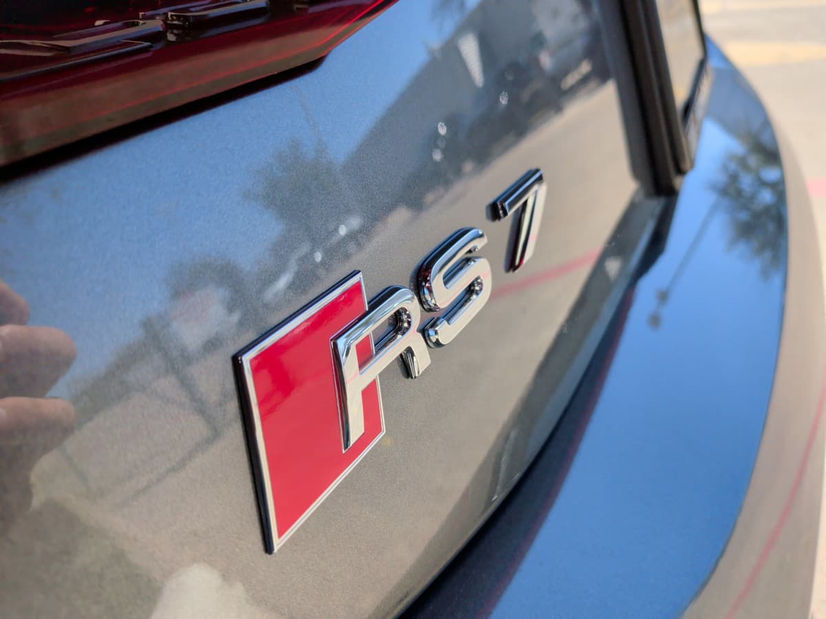 2025 Audi RS 7 - Image 40