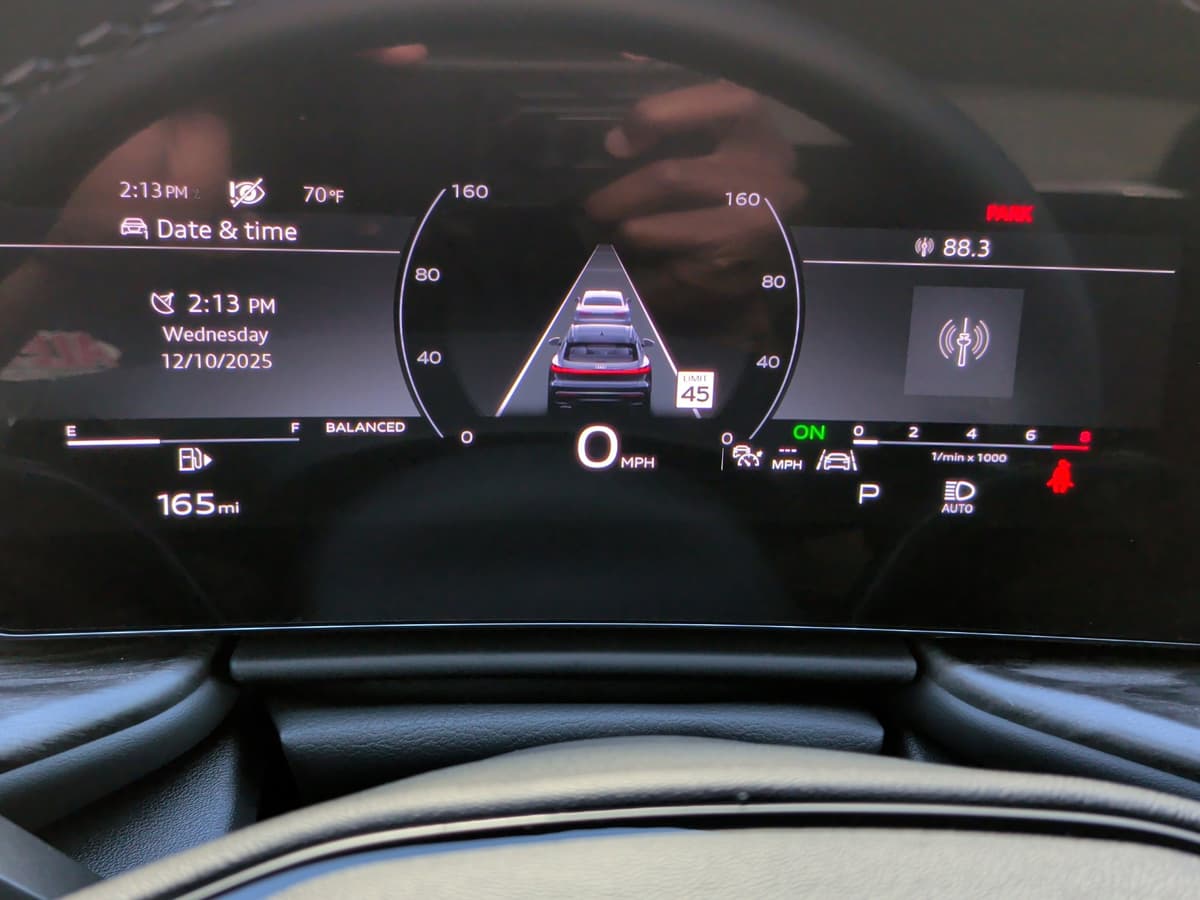 2025 Audi Q5 - Image 22