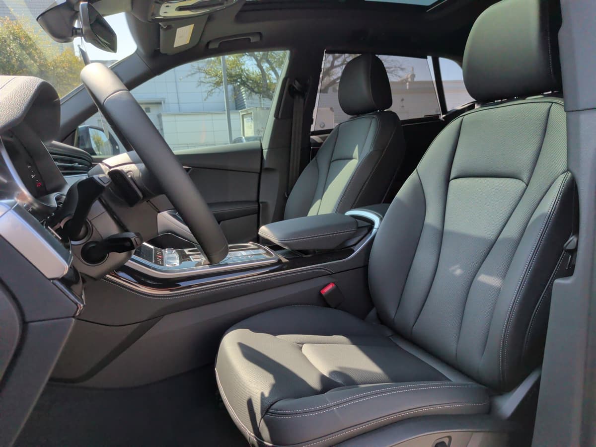 2026 Audi Q8 - Image 15