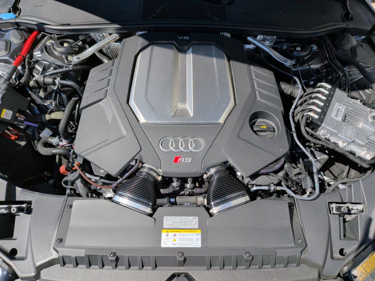 2025 Audi RS 7 - Image 36