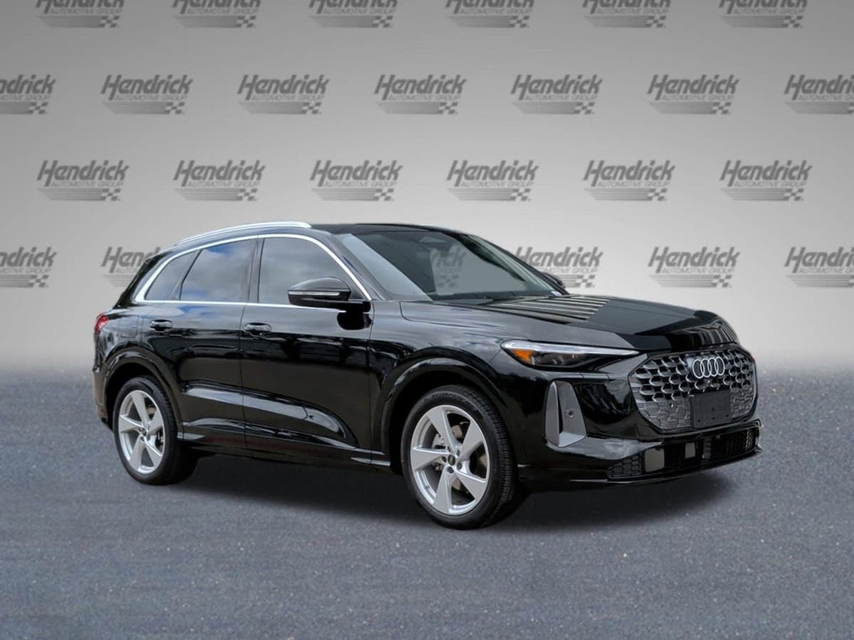 2025 Audi Q5 - Image 2